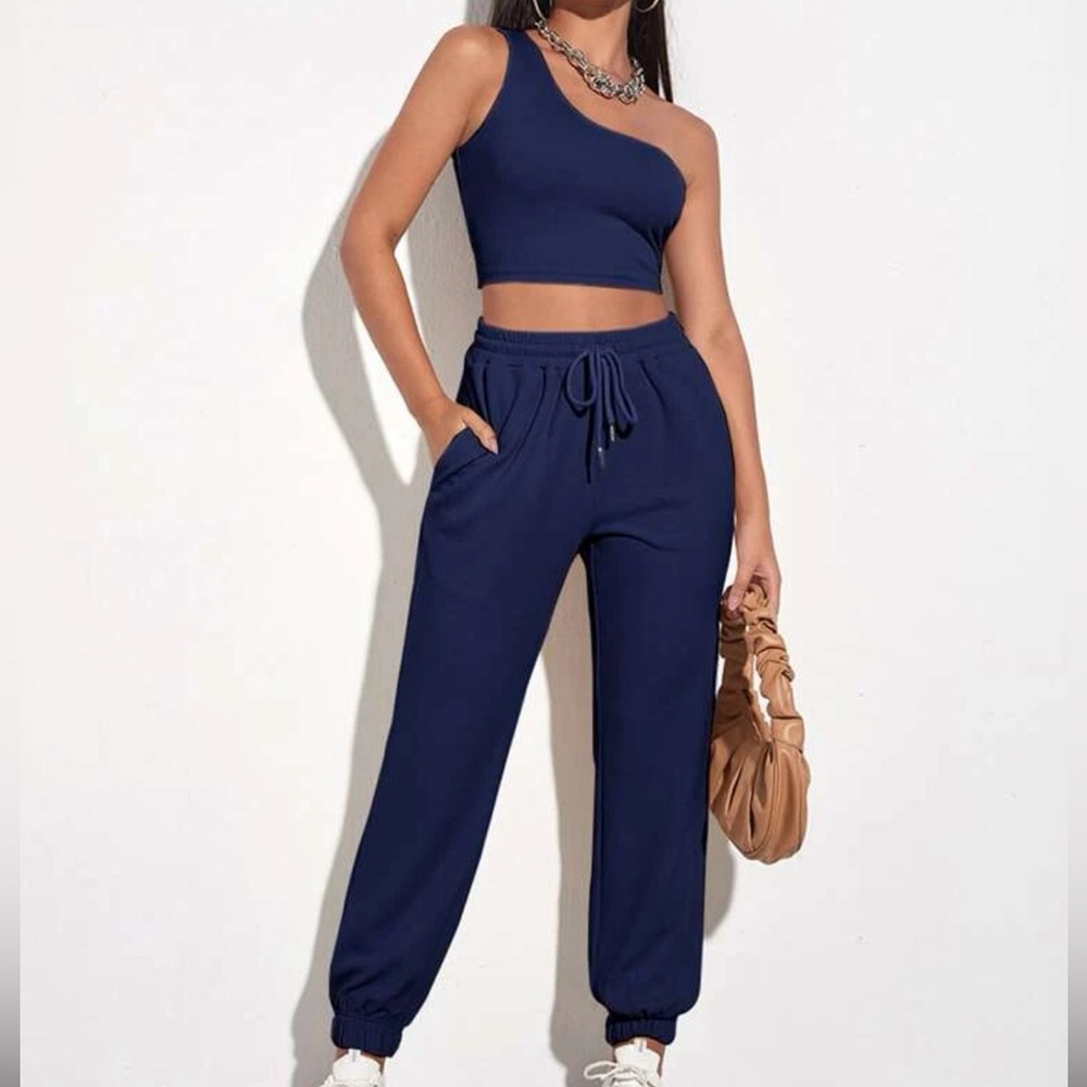 Off the shoulder, crop, lounge set